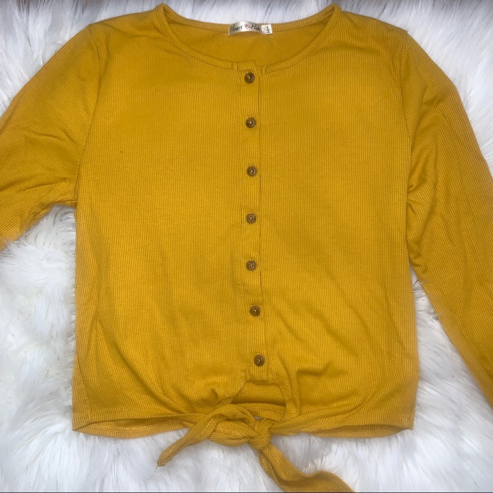Mustard long sleeve shirt 💛